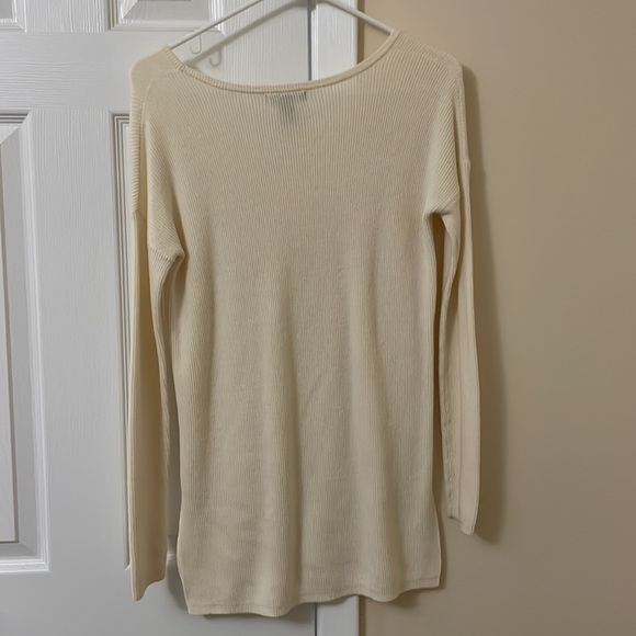 Sweater - Picture 2 of 3